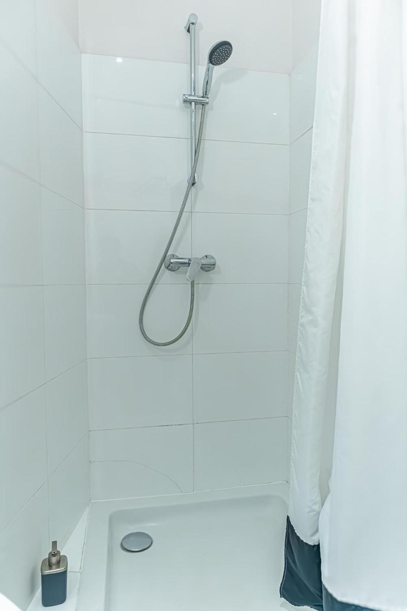 Elegant 2Br Apt.@Wiener Stadthalle/Central Located Exterior photo