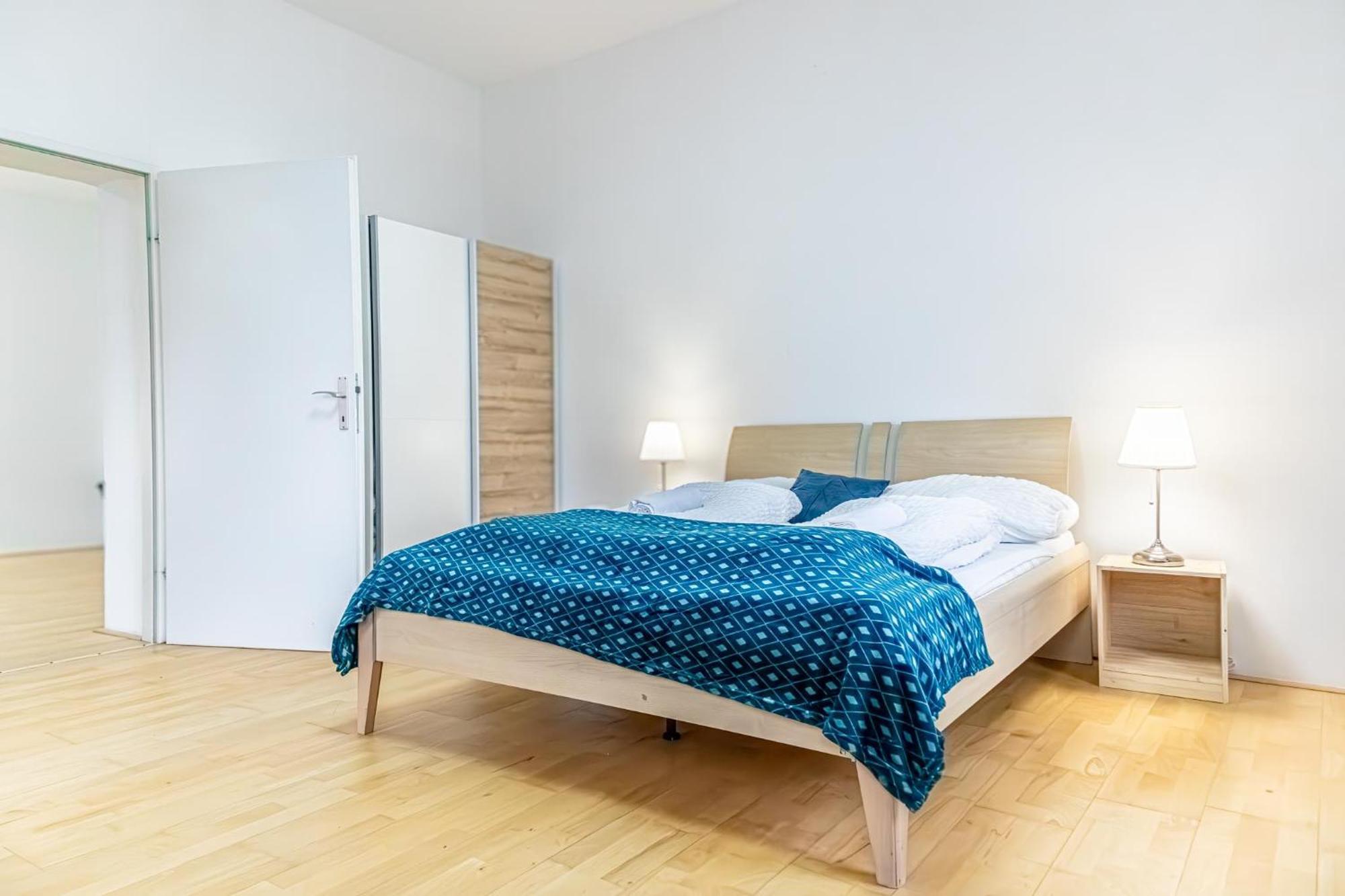 Elegant 2Br Apt.@Wiener Stadthalle/Central Located Exterior photo